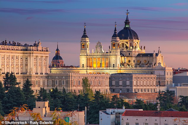 Madrid (im Bild die Kathedrale Santa Maria la Real de La Almudena) stand an erster Stelle auf der Liste, wobei die 22-Jährige einige verärgerte, als sie sagte, sie bevorzuge Barcelona