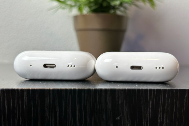 Apple AirPods Pro Ladehülle der zweiten Generation mit USB-C und Ladehülle mit Lightning.