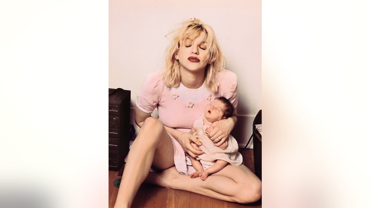 Courtney Love trug Francis Bean als Baby