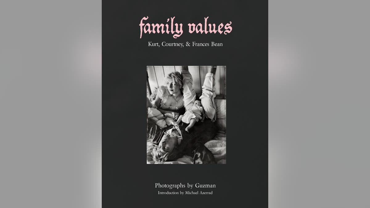 Das Cover des Fotobuchs "Familienwerte."