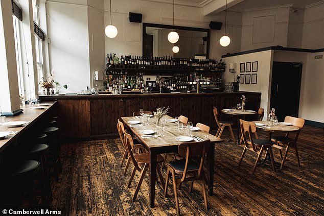 Das Camberwell Arms im Süden Londons serviert einen Sonntagsbraten, der „zum Teilen gemacht“ ist, mit einem „Gourmet-Twist, der ihn noch luxuriöser macht“, sagt Big 7 Travel