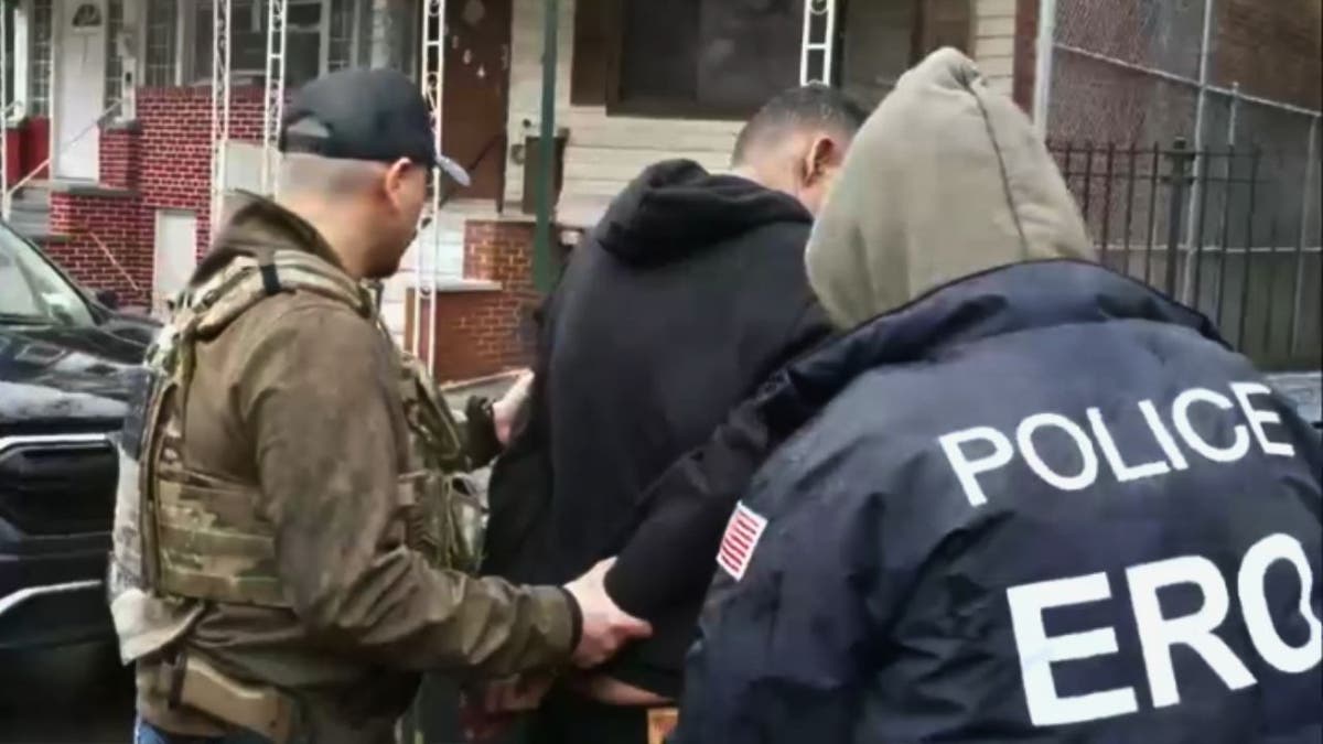 Mutmaßliche Hausbesetzer mit Migrationshintergrund in der Bronx festgenommen