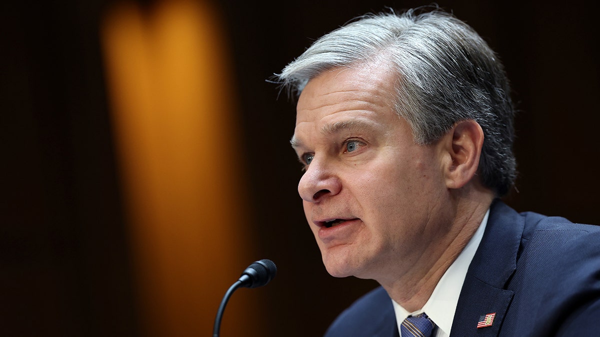 FBI-Direktor Wray erscheint in der Justizanhörung im Senat
