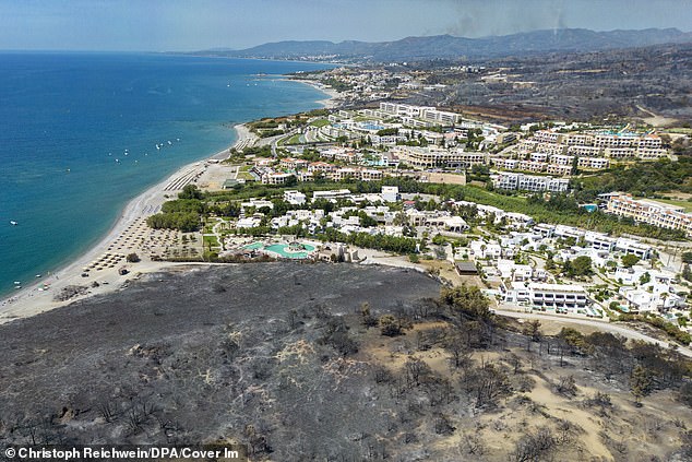 Das Ausmaß der Schäden durch Waldbrände in Kiotari, Rhodos, Griechenland