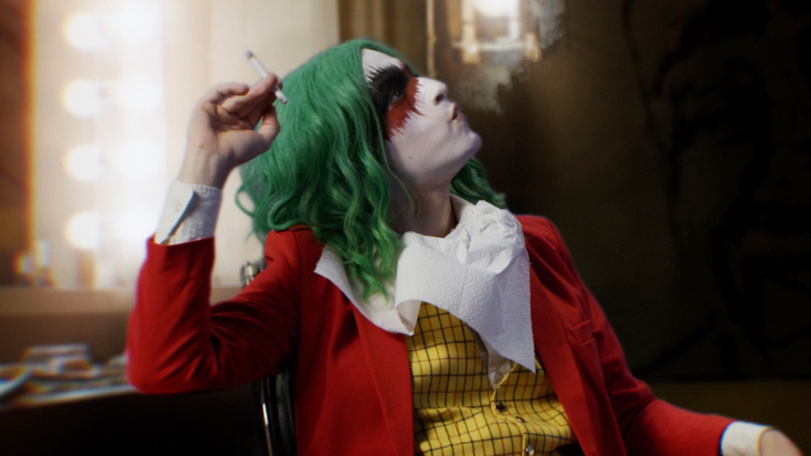 Joker Smoking Vera Drew als Joker der Harlekin in „The People's Joker“.