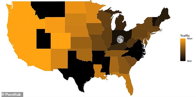 Die Zuschauerzahlen von Pornhub sanken, als der Mond in jedem Bundesstaat die Vollständigkeit erreichte (im Bild)