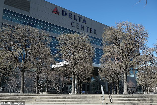 Das Team würde im Delta Center spielen, bis eine neue Hockey-spezifische Arena gebaut werden könnte