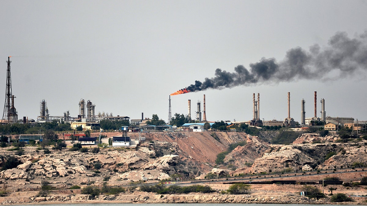 Ölterminal der Insel Kharg im Iran
