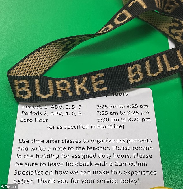 Im November veröffentlichte Ward ein Foto eines Stundenplans und eines Schlüsselbands der Burke High School auf X, ehemals Twitter, und erklärte, es sei „die beste Schule“.