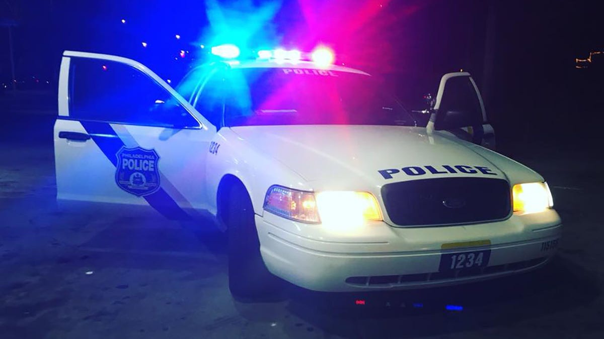 Polizeiauto von Philadelphia bei Nacht