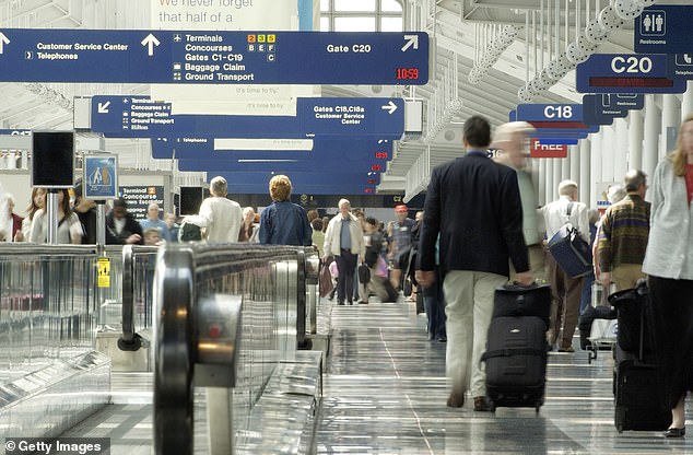 An neunter Stelle liegt der Flughafen Chicago O’Hare, der seit 2022 um 8,1 Prozent zulegte und 73,9 Millionen Passagiere abfertigt