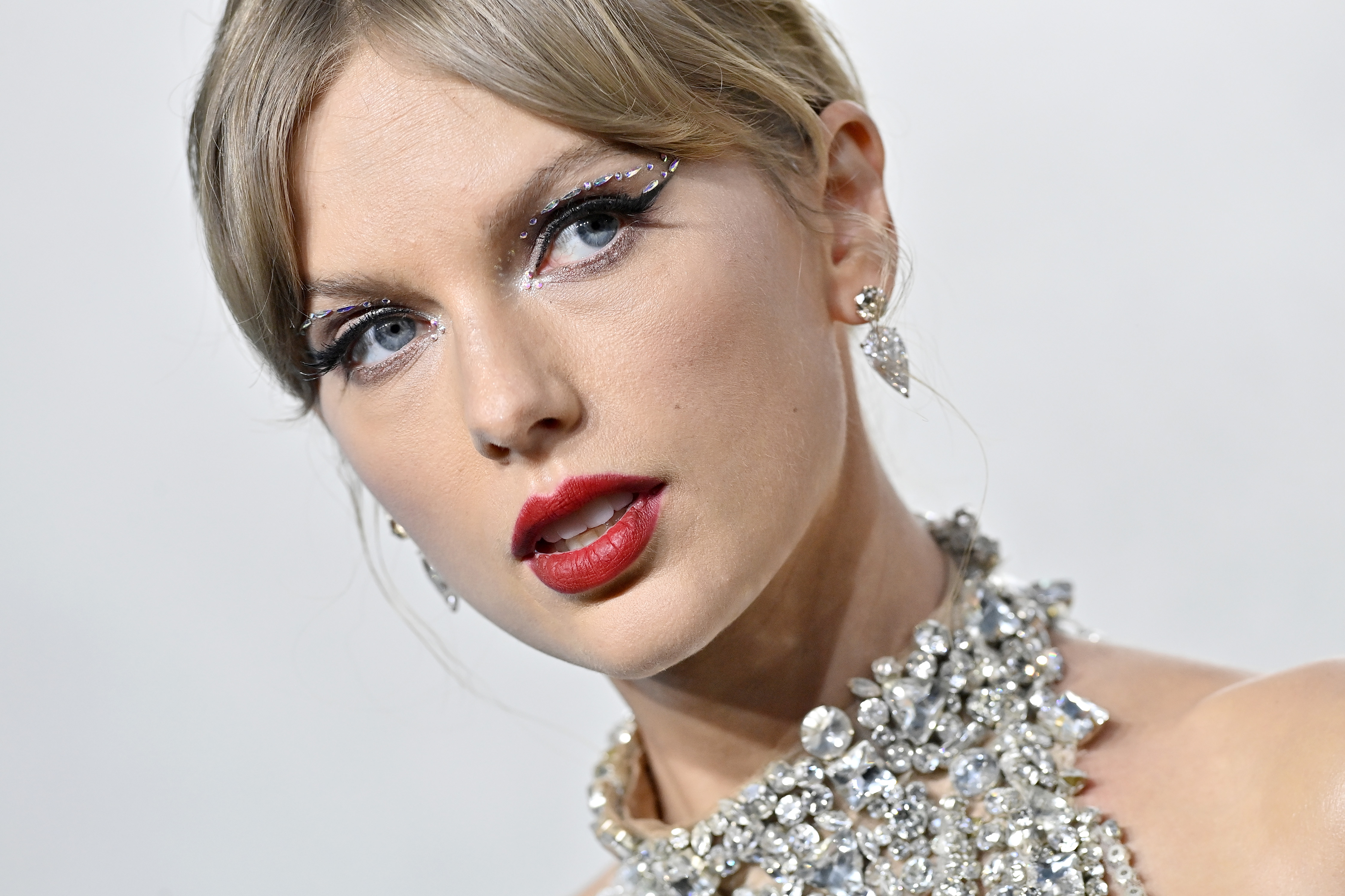Taylor Swift nimmt am 28. August 2022 an den MTV Video Music Awards 2022 im Prudential Center in Newark, New Jersey, teil.