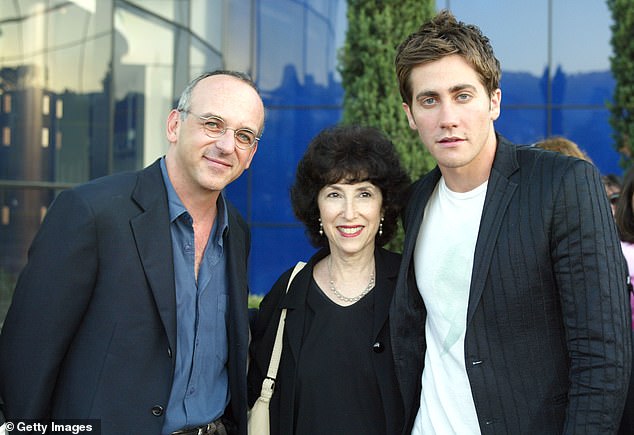 Die ausführenden Produzenten Lucas Foster, Carol Baum und Jake Gyllenhaal bei der Premiere von "Das gute Mädchen" im Pacific Design Center in West Hollywood im Jahr 2002