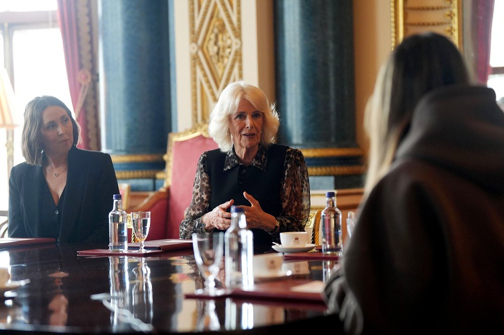 Königin Camilla kehrt mit einer Veranstaltung im Buckingham Palace 2 zu ihren königlichen Pflichten zurück
