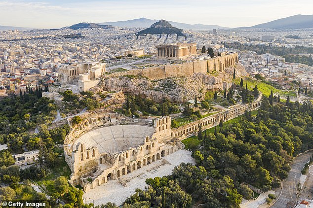 Die Akropolis, ein UNESCO-Weltkulturerbe, ist ein Symbol der antiken griechischen Zivilisation und hat sich zu einem Muss für Touristen weltweit entwickelt (Archivbild)