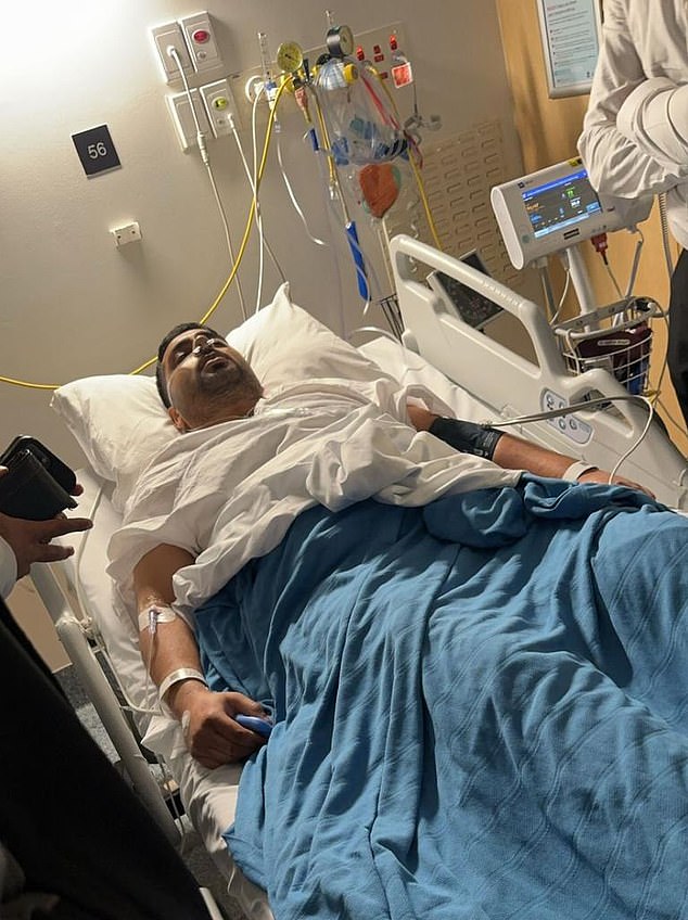 Herr Taha wurde in den Bauch gestochen, schaffte es jedoch, per Funk andere Sicherheitskräfte um Hilfe zu bitten – er war einer der ersten, der Alarm schlug (im Bild: Er erholt sich immer noch im Krankenhaus).