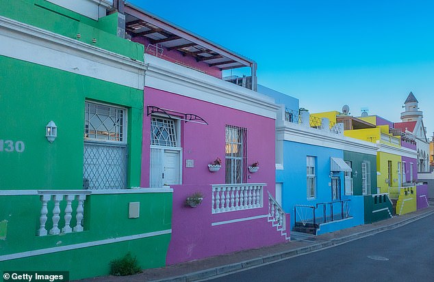 Bunte Häuser in der pulsierenden Stadt Kapstadt in Südafrika