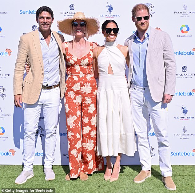 Delfina Blaquier mit ihrem Ehemann Nacho Figueras zusammen mit Prinz Harry und Meghan Markle bei der Royal Salute Polo Challenge für Sentebale in Wellington, Florida, letzten Freitag