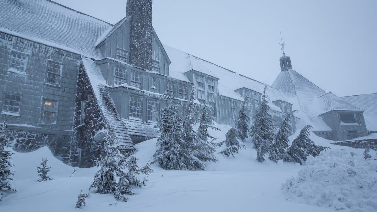 Verschneiter Tag in der Timberline Lodge