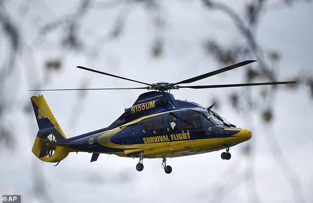 Hubschrauber wurden eingesetzt, um die Opfer in nahegelegene Krankenhäuser zu transportieren, wobei neun der 13 überlebenden Opfer in lebensbedrohlichem Zustand blieben