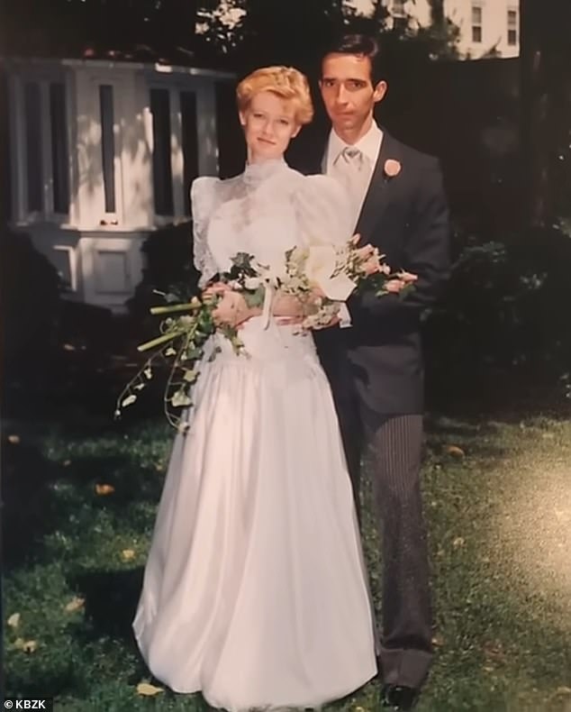 „Bis der Tod uns scheidet“: Donna und ihr Mann an ihrem Hochzeitstag