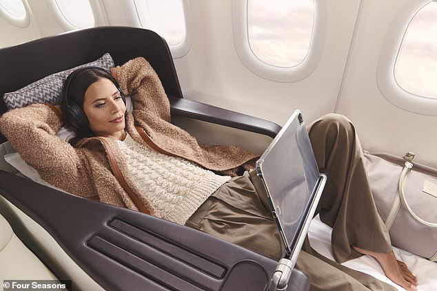 Der individuell gestaltete Jet ist mit geräumigen Leder-Flachbettsitzen ausgestattet und die Gäste können personalisierte iPads an Bord erwarten