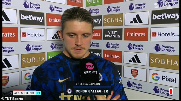 Chelsea-Kapitän Conor Gallagher verteidigte seine Mannschaft auf eine Frage zu dem Schild und bestand darauf, dass seine Teamkollegen trotz der enttäuschenden Niederlage „auf jeden Fall ihr Bestes geben“.