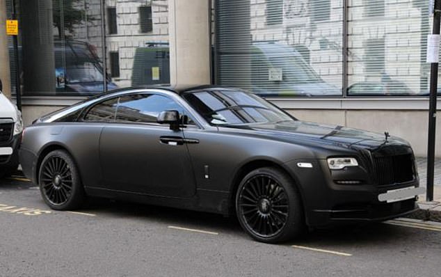 High Roller: Arafienas Rolls Royce im Wert von 205.000 Pfund.  Außerdem gab er 250.000 Pfund aus, um die Hypothek seiner Eltern abzubezahlen