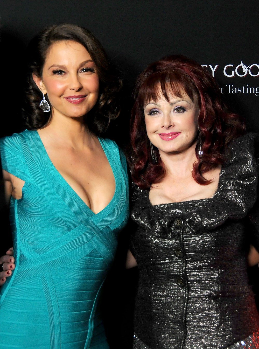 Ashley Judd gedenkt an Mutter Naomi vor ihrem Todestag 2