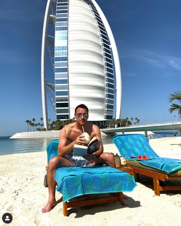 Terry und seine Familie haben im Laufe der Jahre mehrere Reisen nach Dubai unternommen und mehrere Urlaubsfotos auf Instagram gepostet