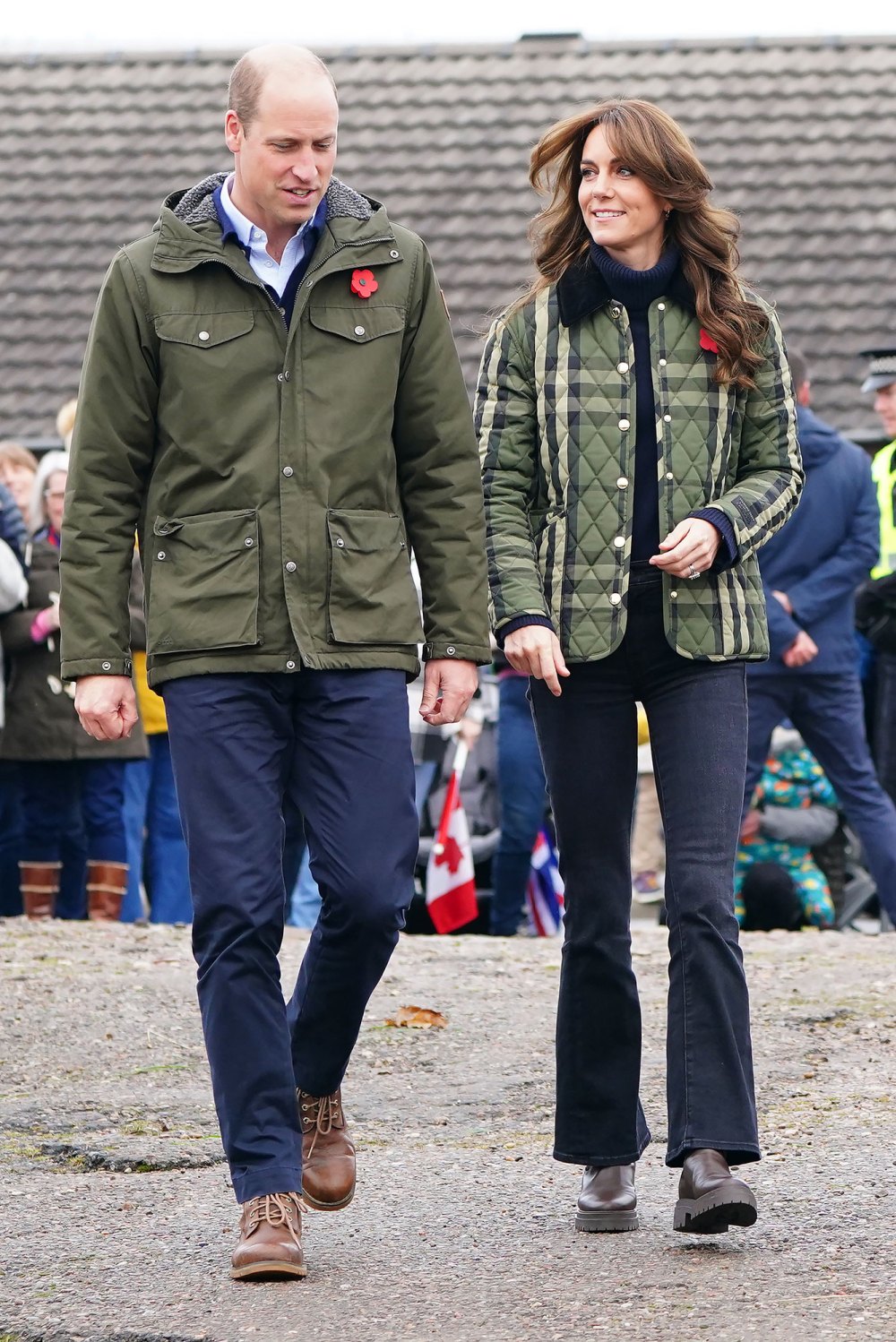 Prinz William sagt, Kate Middleton wäre gerne bei Royal Outing 3 dabei gewesen