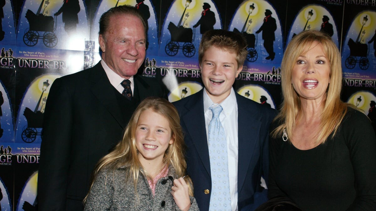Kathie Lee Gifford Frank Gifford mit ihren Kindern Cody und Cassidy