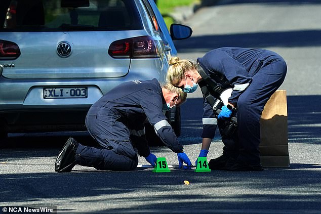 Ermittler der Mordkommission untersuchen eine tödliche Drive-by-Schießerei in Hampton Park