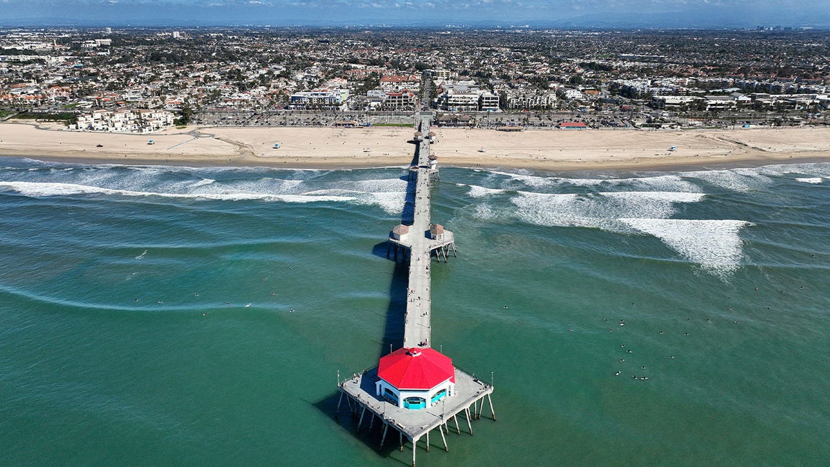 Huntington Beach Pier in Luftaufnahme gesehen