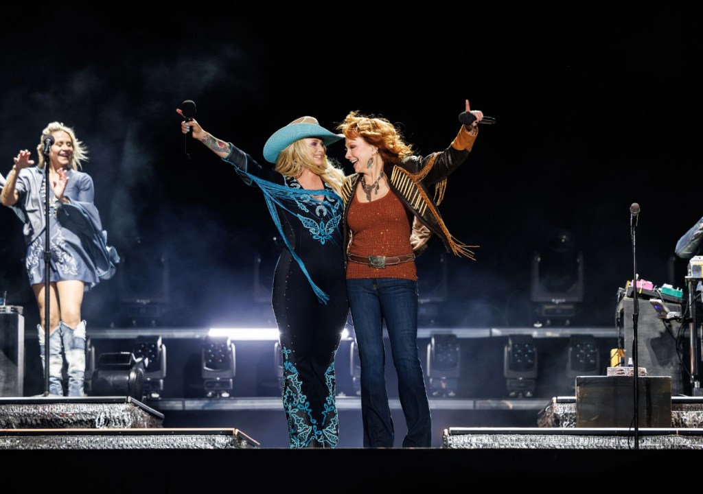 Miranda Lambert und Reba bei Stagecoach