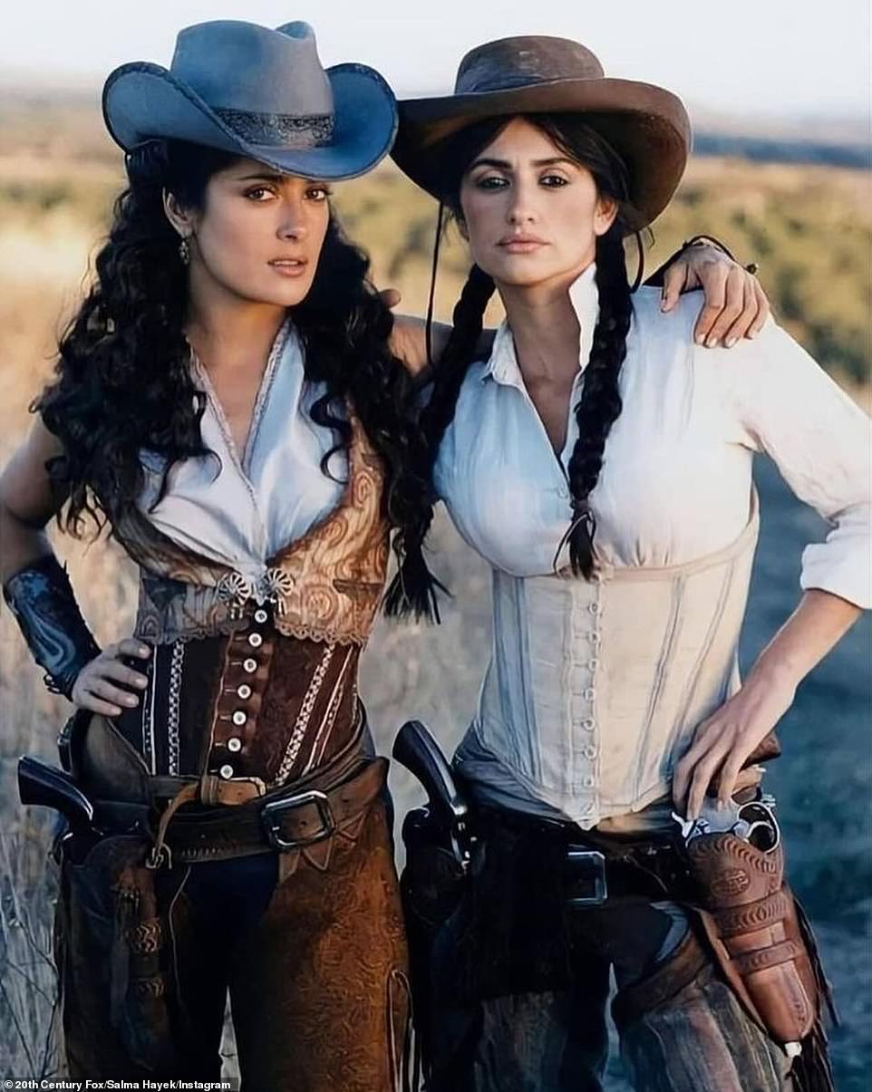 Mit ihrer besten Freundin Salma Hayek drehte sie 2006 den Erfolgsfilm „Bandidas“.