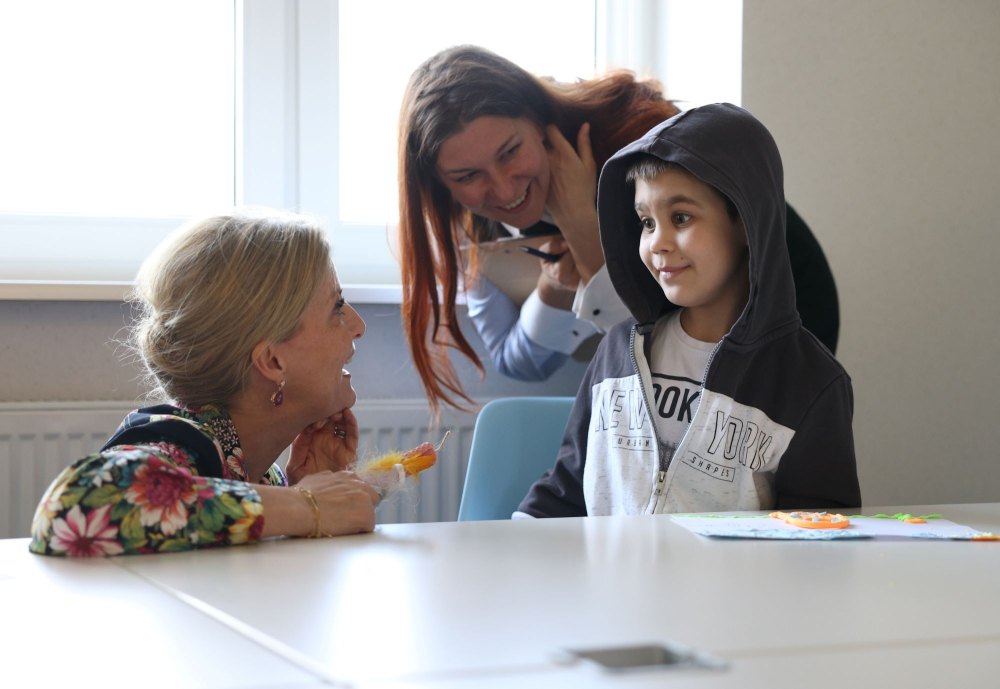 Herzogin Sophie besuchte einige vom Konflikt am stärksten betroffene ukrainische Kinder