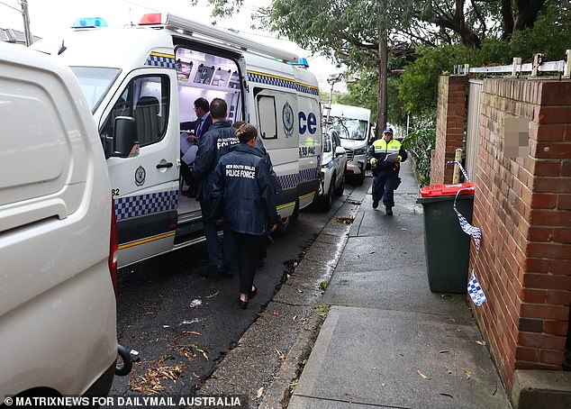 „Ein Tatort wurde ermittelt und eine Untersuchung der Umstände des Vorfalls wurde eingeleitet“, heißt es in einer Erklärung der NSW-Polizei