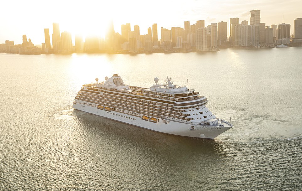 Regent Seven Seas Cruises lässt diese Träume Wirklichkeit werden, indem es auf der World of Splendor-Kreuzfahrt im Jahr 2027 von Miami aus 71 Häfen ansteuert – wobei die hochwertigste Suite für zwei Gäste unglaubliche 1,3 Millionen Pfund kostet