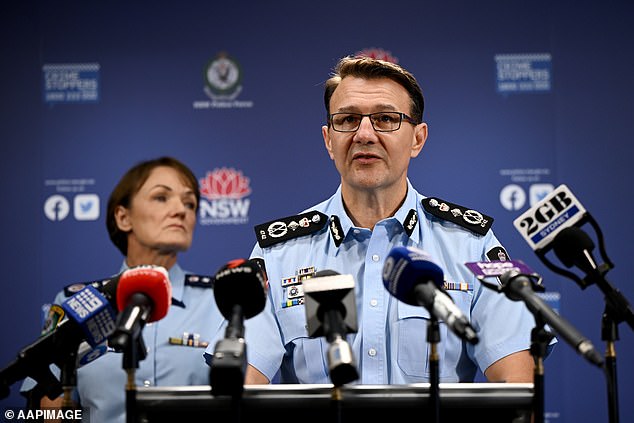 Der australische Bundespolizeikommissar Reece Kershaw (im Bild) warnte Social-Media-Unternehmen wie X und Meta davor, aktiv Fehlinformationen im Internet zu verbreiten