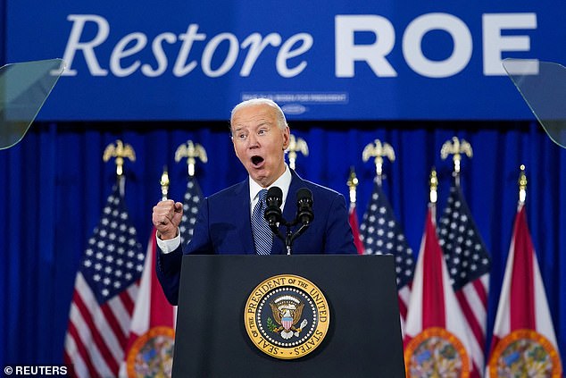 Präsident Joe Biden erlitt während einer Rede einen weiteren Fauxpas, als er versuchte, seinen Gegner, den ehemaligen Präsidenten Donald Trump, als nicht vertrauenswürdig darzustellen