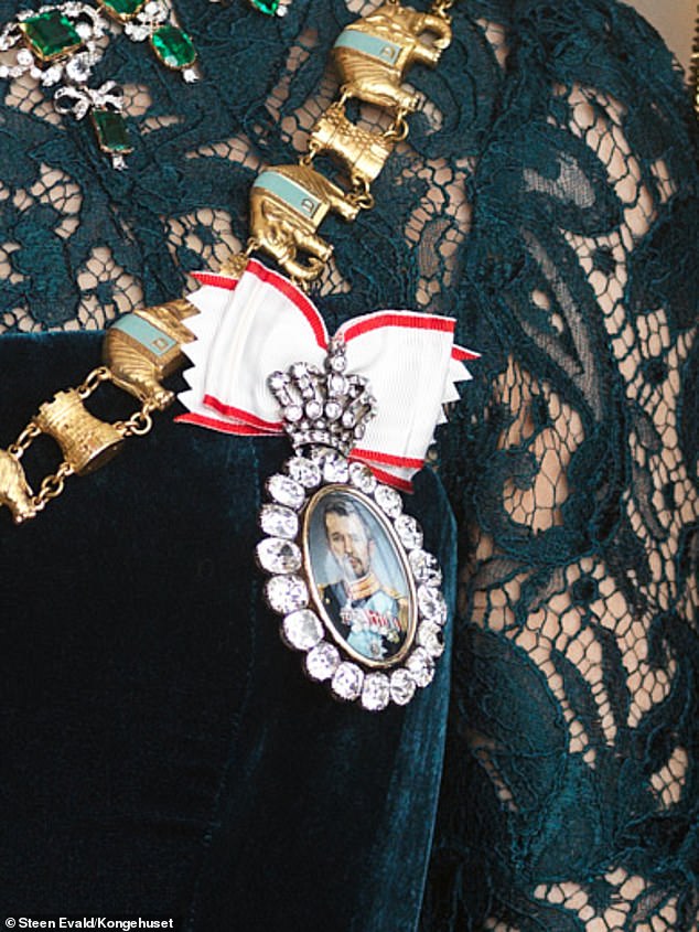 Maria trug den Königsorden (im Bild), der ausschließlich weiblichen Mitgliedern der königlichen Familie vorbehalten ist