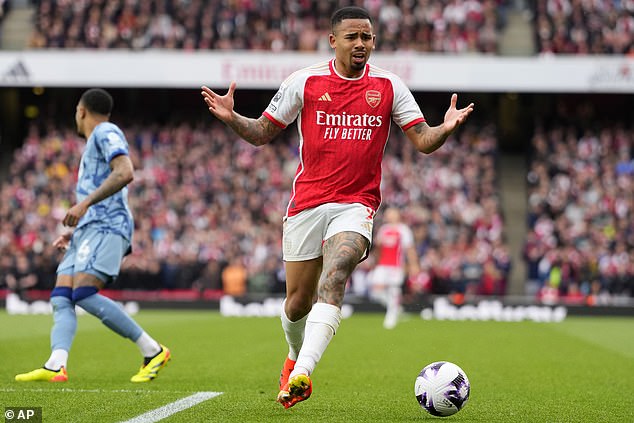 Gabriel Jesus wurde während der Niederlage gegen Villa als „schäbig“ und „ein Problem“ für Arsenal bezeichnet