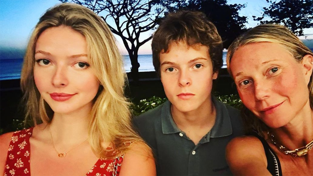 Gwyneth Paltrow macht ein Selfie mit ihren Kindern Apple und Moses