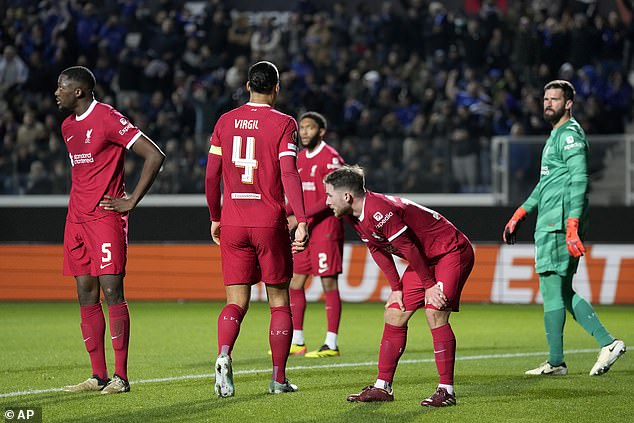 Die Reds, die zu Ende der Spielzeit mutlos waren, konnten ihren 0:3-Rückstand aus dem Hinspiel gegen Atalanta nicht aufholen, gewannen das Auswärtsspiel aber dennoch mit 1:0, dank eines Elfmeters von Mo Salah in der ersten Halbzeit