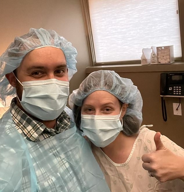 Brooke und Bennett vertrauten Ovation Fertility ihre letzten beiden Embryonen in ihrer fünften IVF-Runde an