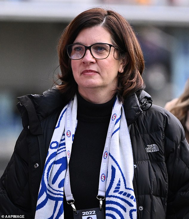 Die Präsidentin von North Melbourne, Dr. Sonja Hood, hat ihr X-Konto gelöscht, nachdem sie auf der Social-Media-Plattform „abscheulichen“ Beleidigungen ausgesetzt war