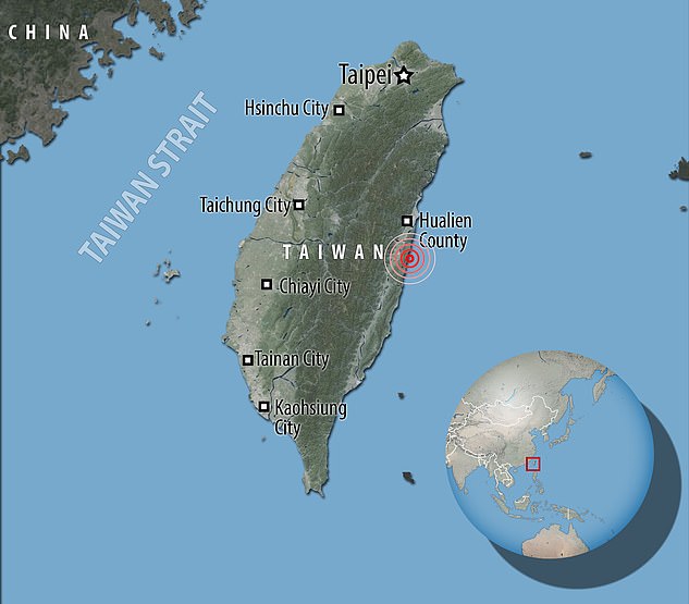 Das starke Beben ereignete sich am Mittwochmorgen vor der Ostküste Taiwans.  Taiwan ist ein besonders erdbebengefährdetes Land, da es in der Nähe der Schnittstelle zweier tektonischer Platten liegt