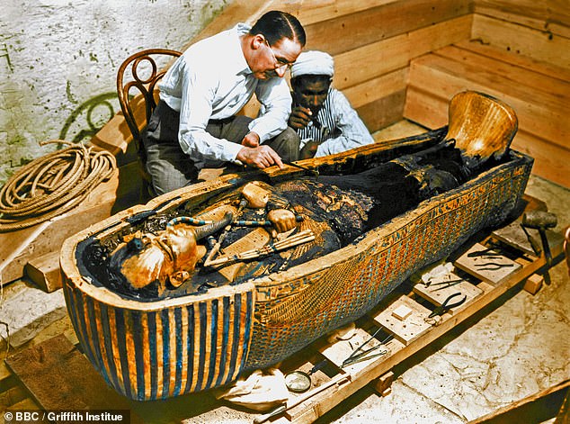Ein Wissenschaftler behauptet, den Fall des „Fluchs des Pharaos“ geklärt zu haben, bei dem vermutlich mehr als 20 Menschen getötet wurden, die 1922 das Grab von König Tutanchamun öffneten