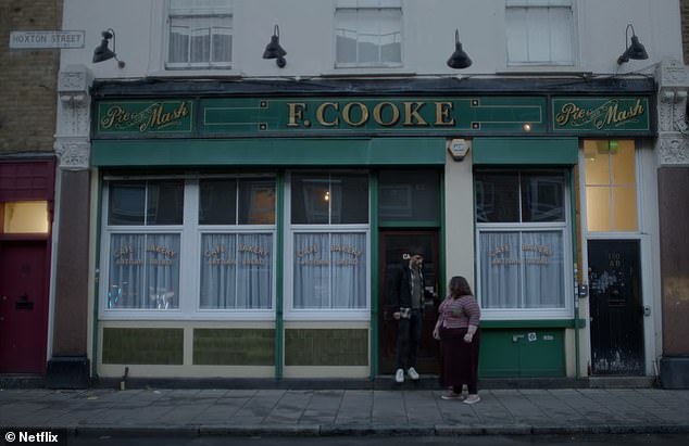 In the first episode, Donny and Martha are shown to enjoy a meal at a Hoxton café where viewers see the first signs of the stalker's unstable temperament